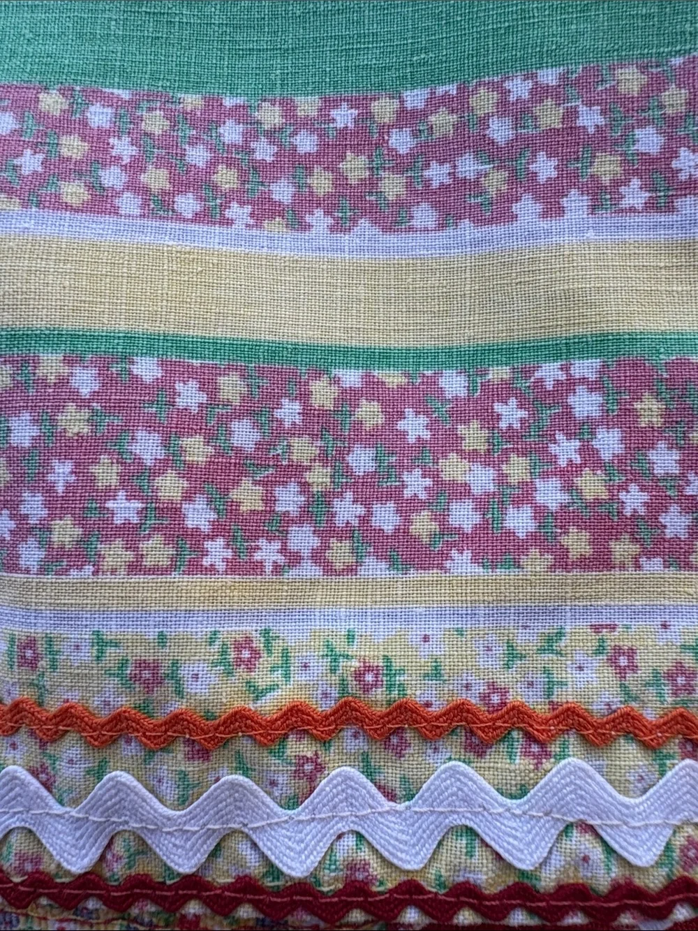 Striped Floral Tablecloth in Green and Pink - Unbranded